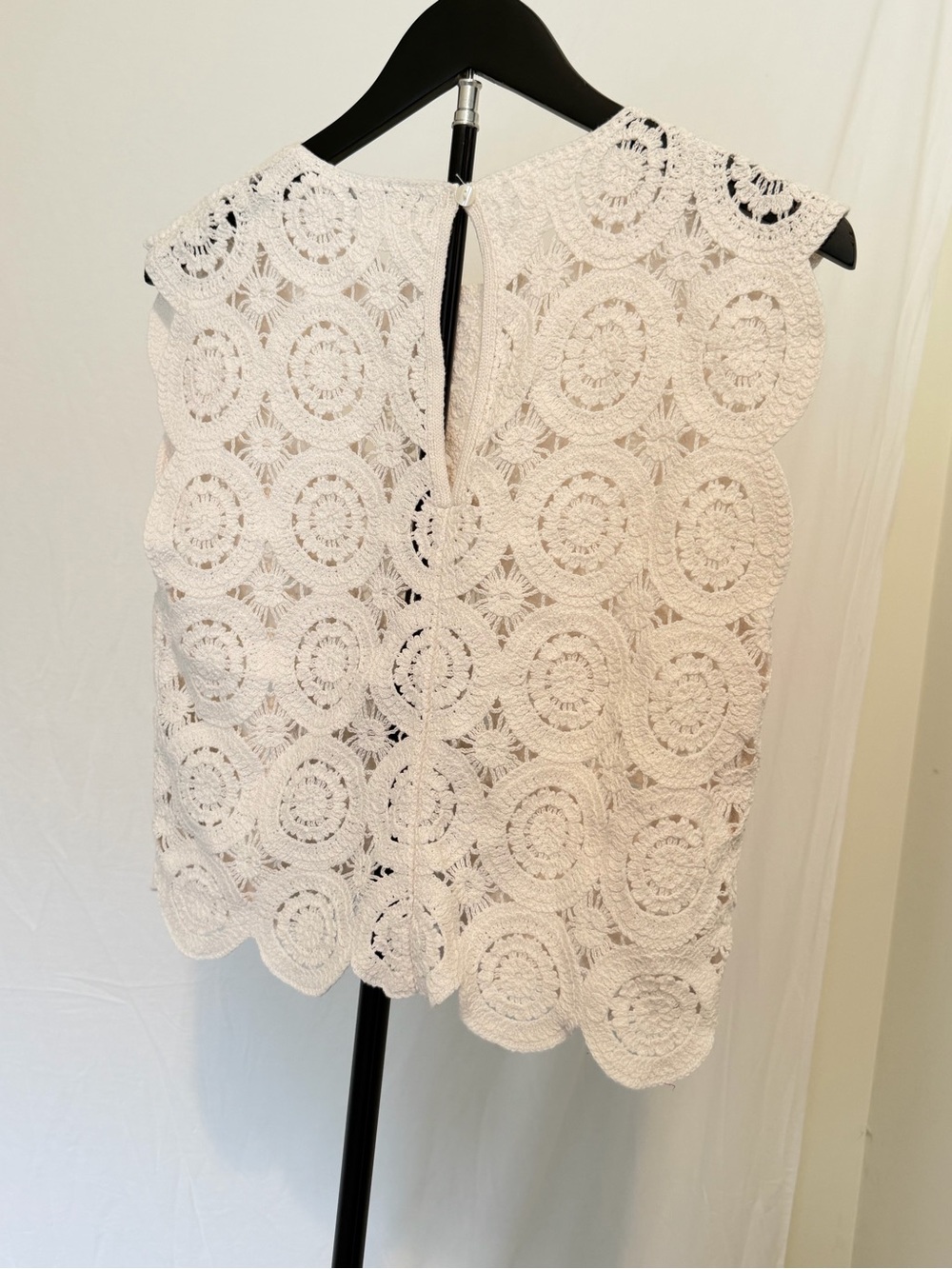 Abercrombie & Fitch Crochet Medallion Tank Top | Size Small - Picture 13 of 14